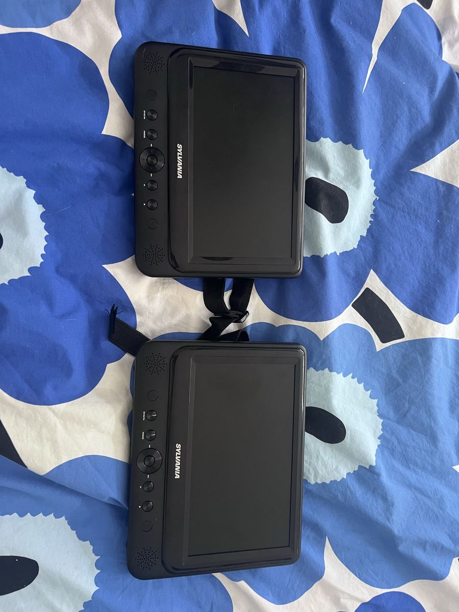 Sylvania 7" Dual Screen Portable DVD Player