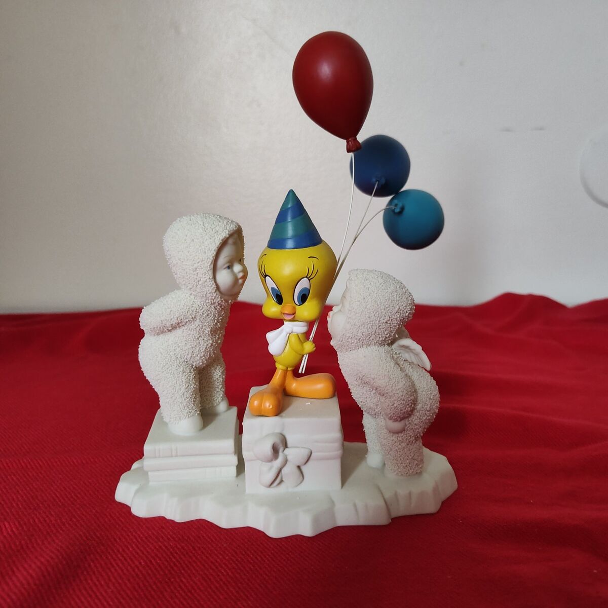 Snowbabies Guest Collection Tweety Bird
