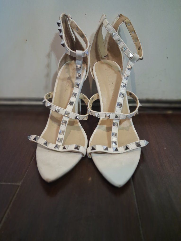 Wild Diva Lounge White Studded Strap Heels - Women's Size 7.5, 2-3" Heel
