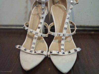 Wild Diva Lounge White Studded Strap Heels - Women's Size 7.5, 2-3" Heel