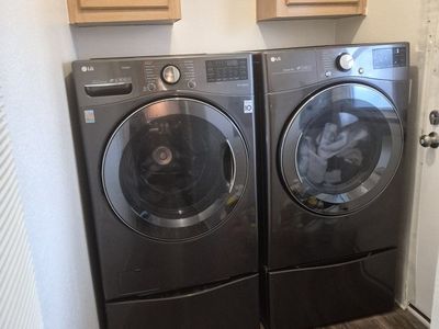 LG Washer and Dryer set