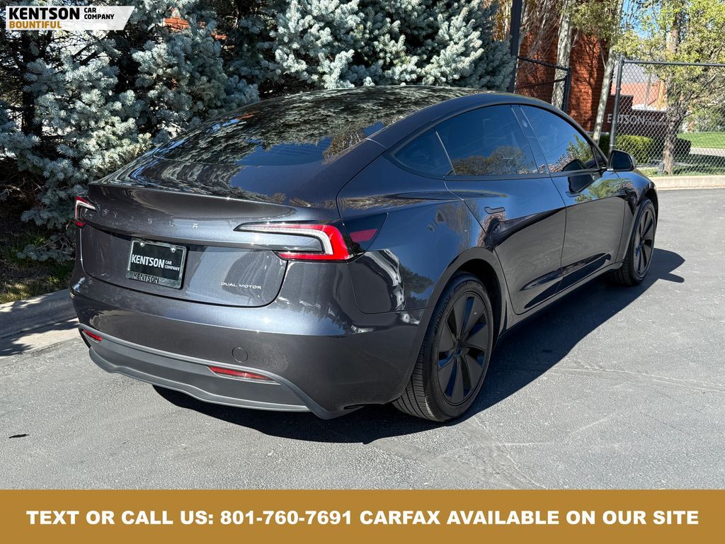 Main image 8