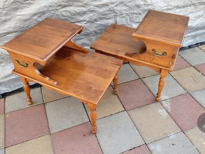 Vintage Heywood-Wakefield "Old Colony" Solid Maple End Table