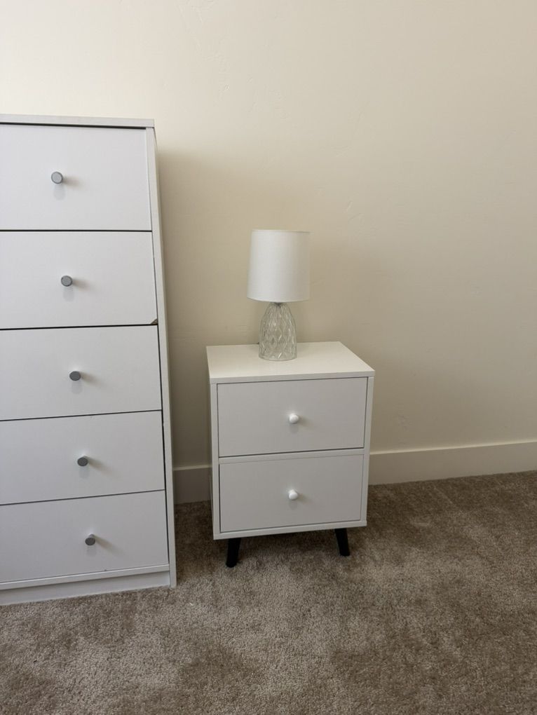 Main image 3