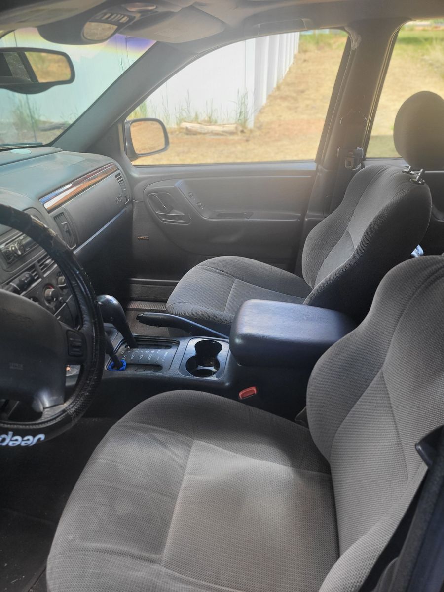 2000 JEEP GRAND CHEROKEE Laredo