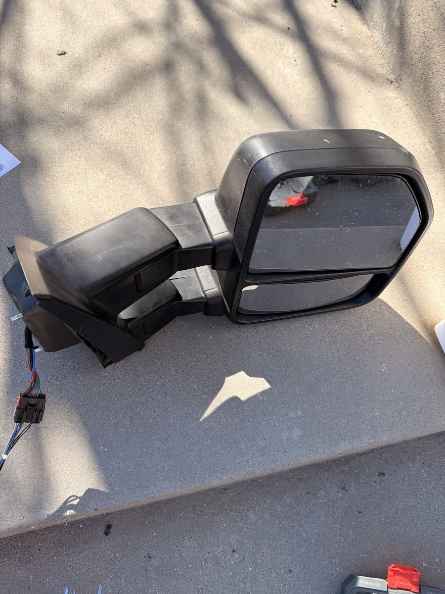 Ford Telescoping Towing Mirror