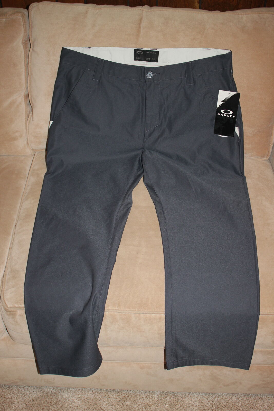 Oakley Men's Golf pants, size 38x32