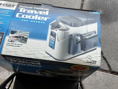 Vector Deluxe Console Travel Cooler and Warmer - VEC223 2.8 Gal (12V DC)