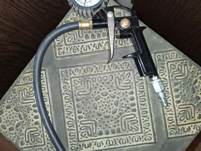 Pneumatic Tire Inflator Gun with Pressure Gauge and Quick Connect Fitting