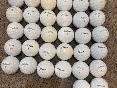 Titleist Pro V1 32 Count