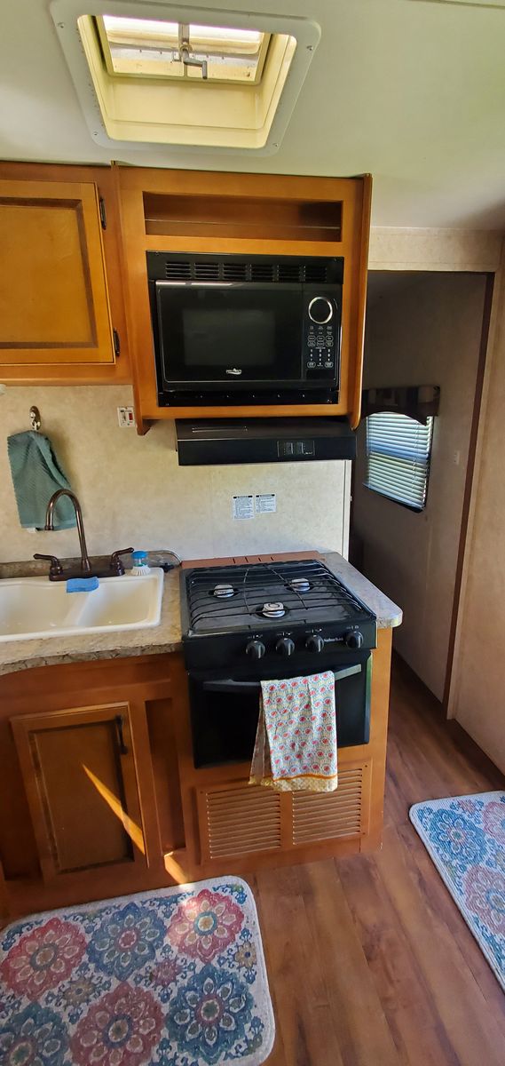 Main image 5