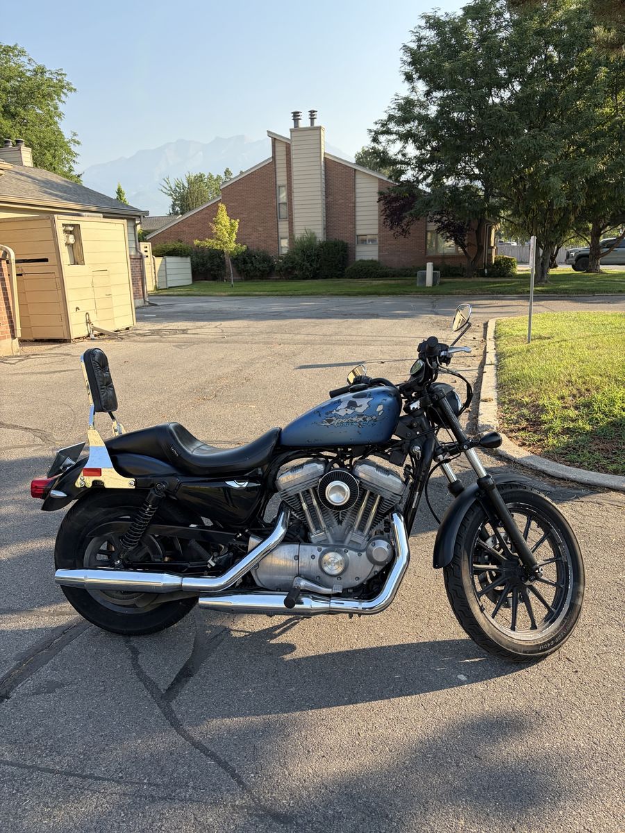 2006 Harley Sportster XL883 motorcycle 
