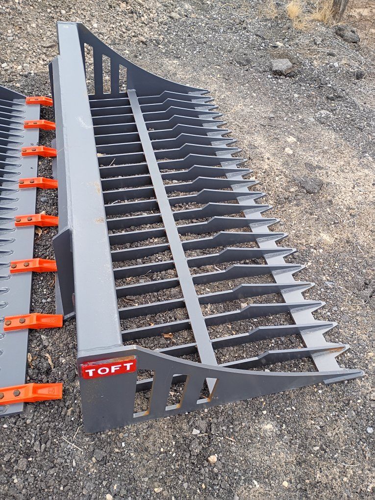 66 OR 78 IN SKID STEER HEAVY DUTY ROCK BUCKET