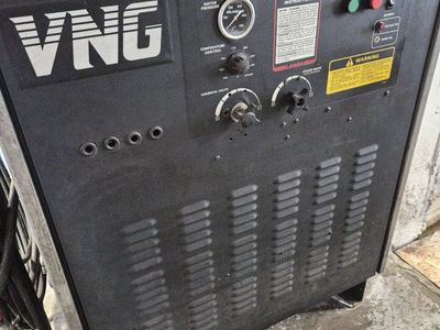 Landa Natural Gas VNG4-20021A 2000 PSI 230V Hot Water Pressure Washer w/ Hose Reel. 230V Single Phase, 4 Galons per minute