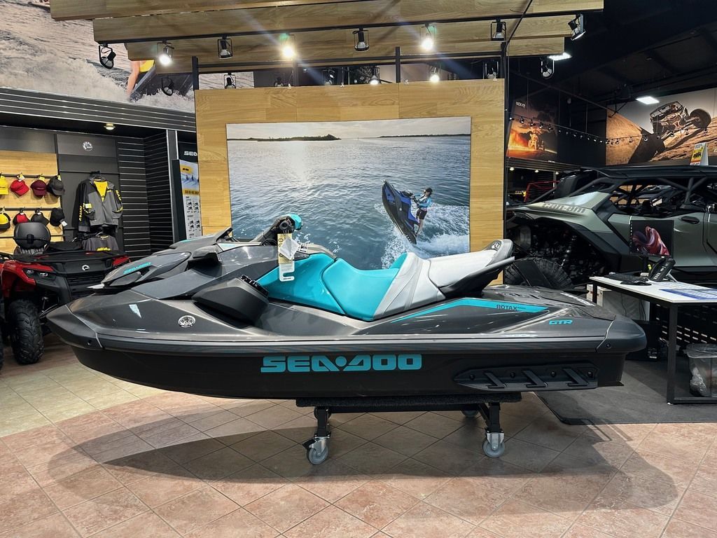 2026 SEA-DOO GTR 230 Eclipse Black / Reef Blue - B