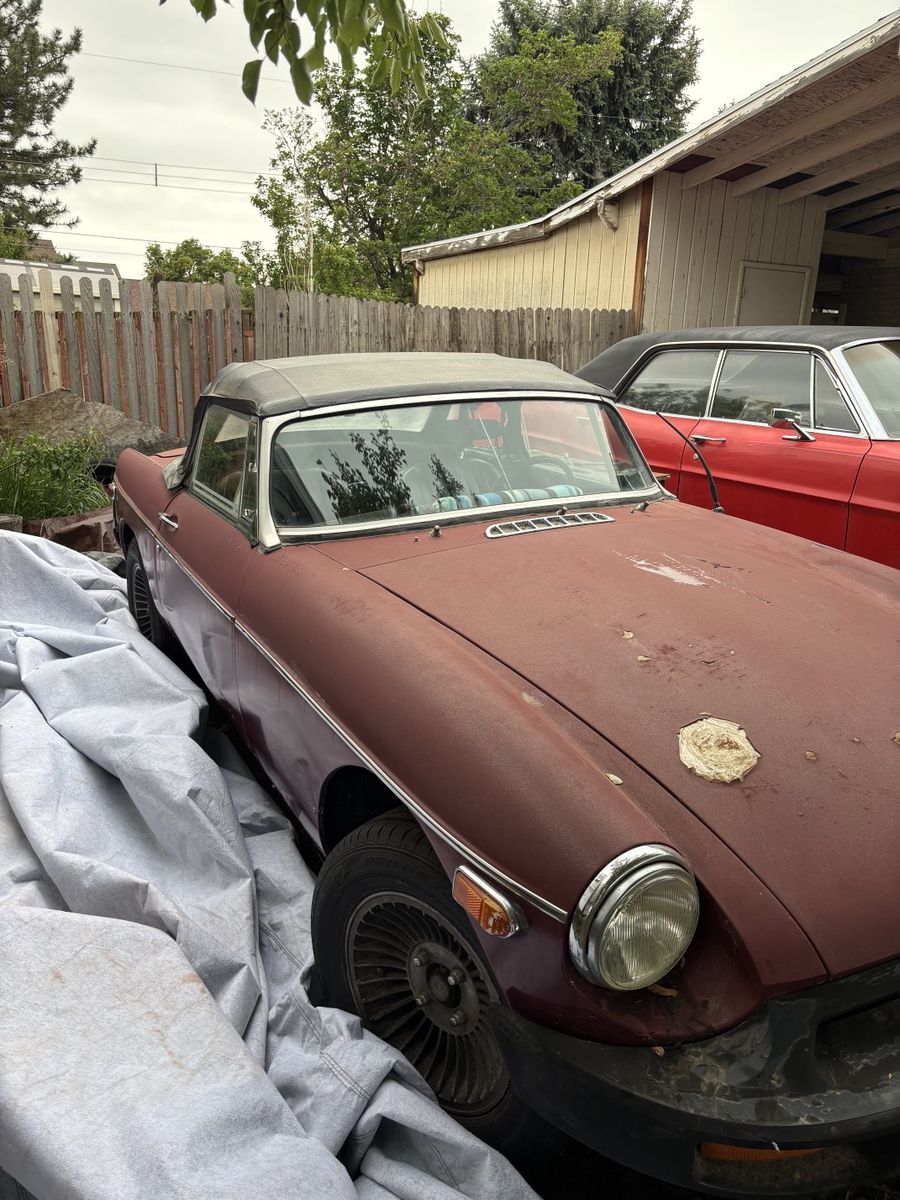 1977 MG B