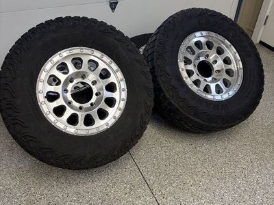 18x9 8x180 method wheels on 325/65r18 tires