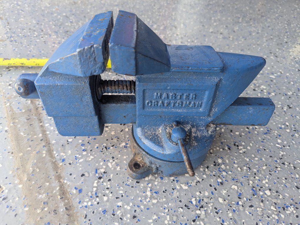 Bench Vise