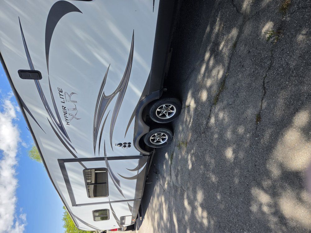 XLR TOYHAULERXLT29