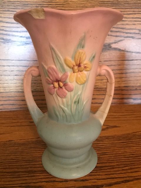 ANTIQUE HULL VASE