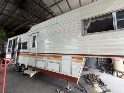 1982 Nomad Fifth Wheel