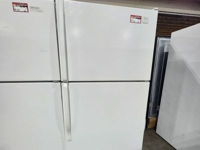 Whirlpool White Top Freezer Refrigerator