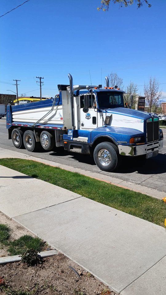 1988 Kenworth W900 + 1998 Flowboy Pup Trailer