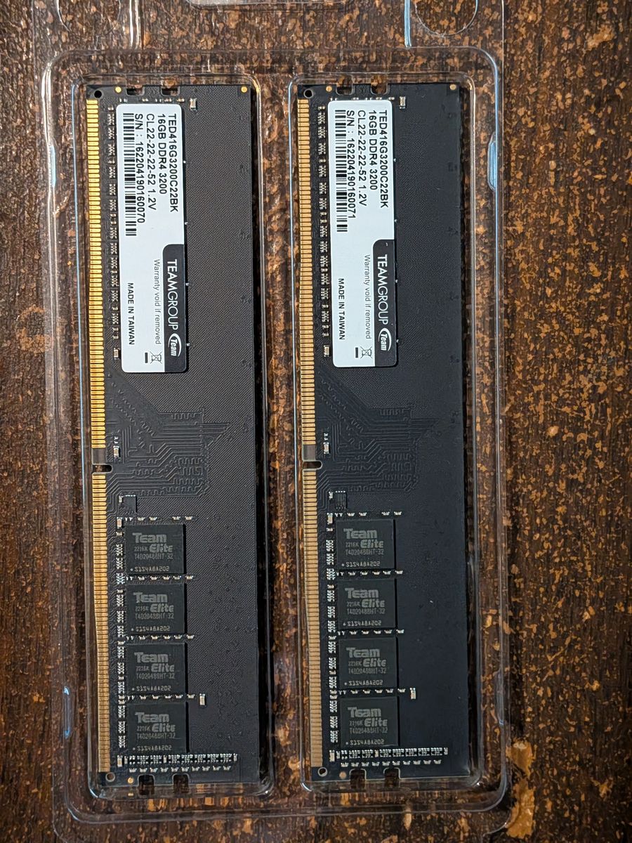 32GB (2x16GB) DDR4 3200 RAM