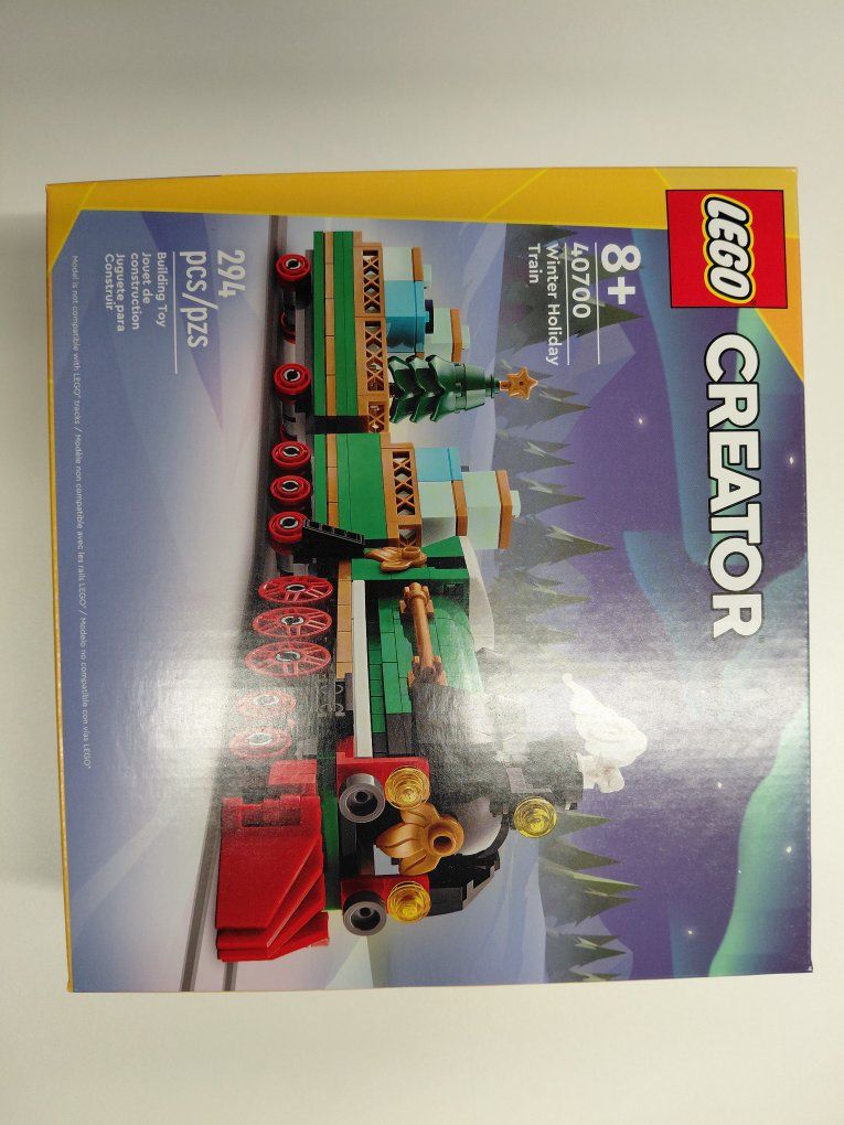 LEGO Winter Holiday Train 40700