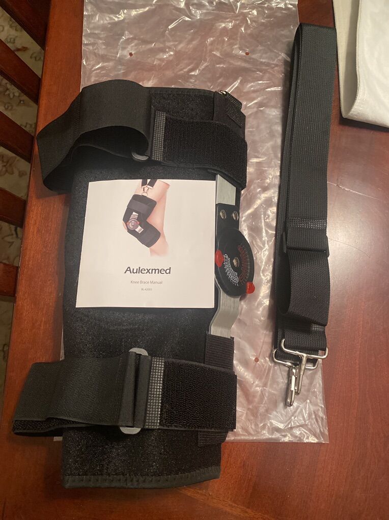 New- Aulexmed hinged knee brace, Small 17.7