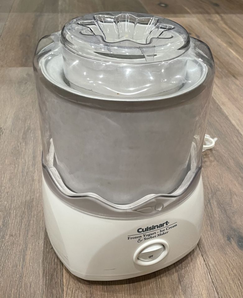 Cuisinart 1.5 qt Automatic Frozen Yogurt-Ice Cream & Sorbet Maker
