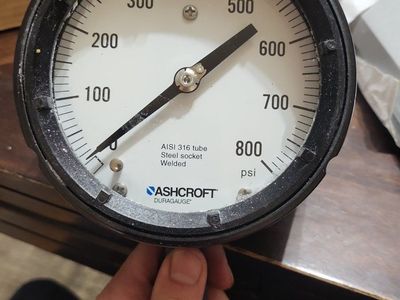 Ashcroft 30255346-1 Glycerin Filled Pressure Gauge, Lower Connection