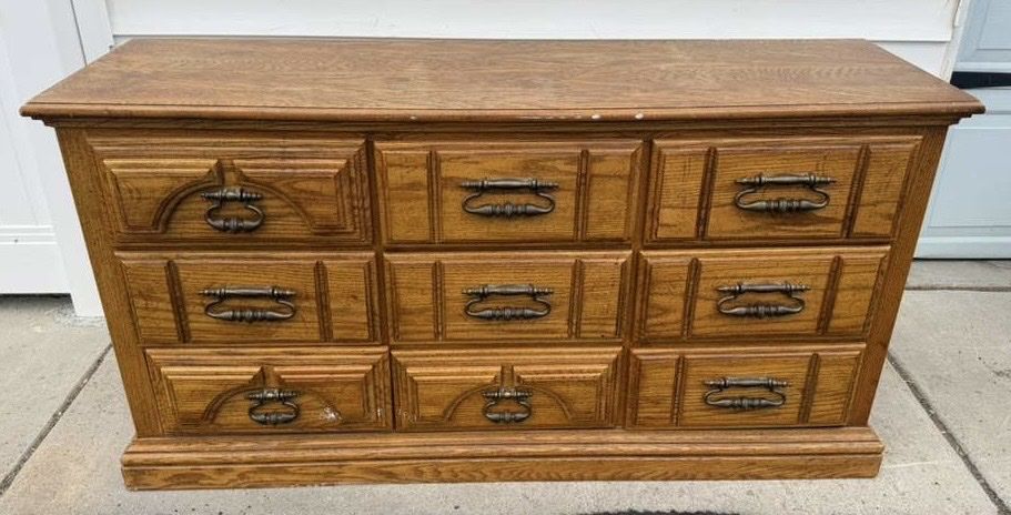 Gorgeous dresser