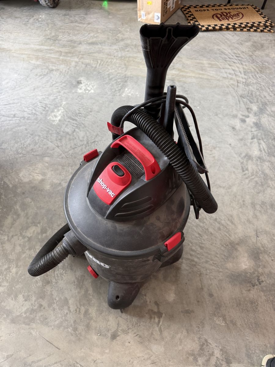 10 Gallon 4 HP Shop Vac