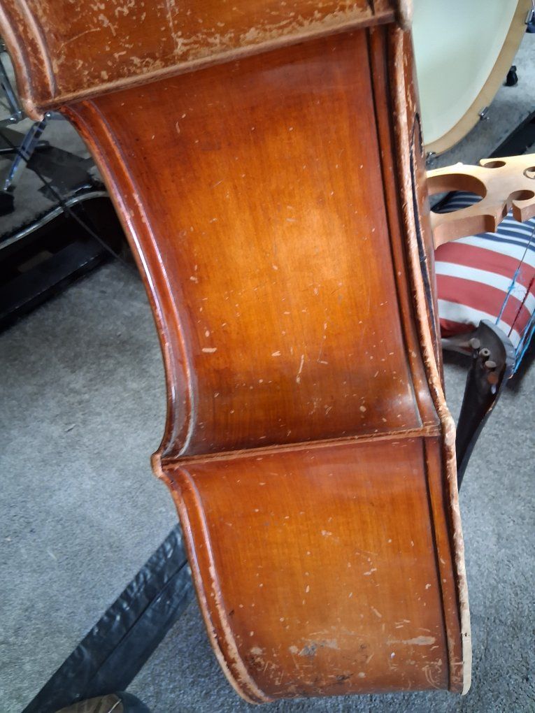 Main image 9