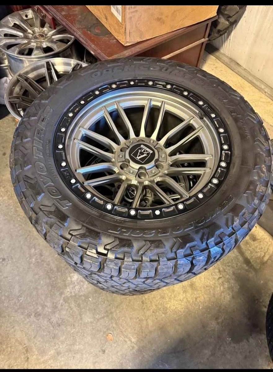 Axe Offroad Icarus 20x10-19  with Toyo R/T Trail 33x12.5 bolt pattern 6x135 and 6x5.5