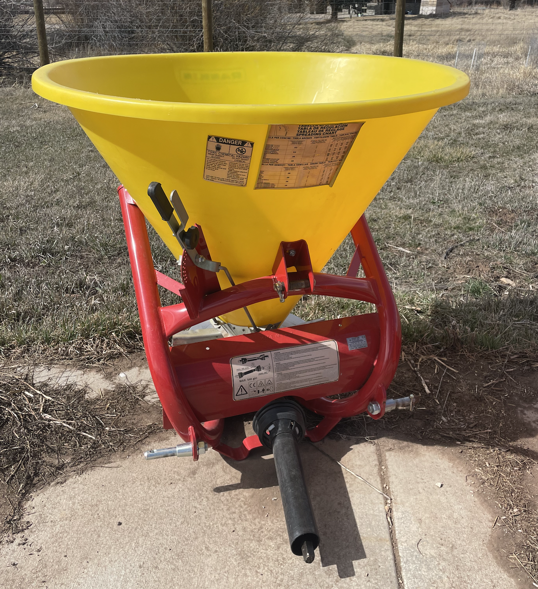 Tractor Implements - Spreader, Scarifier, Quick Connect