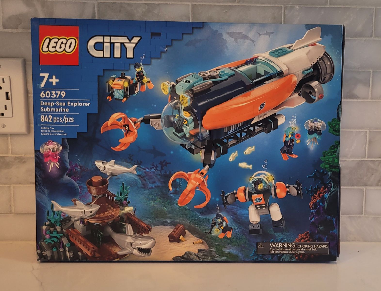 Lego Deep Sea diving set-100% complete with box and instructions
