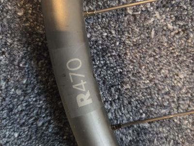 DT Swiss R470 Aluminum Rims Like New $200