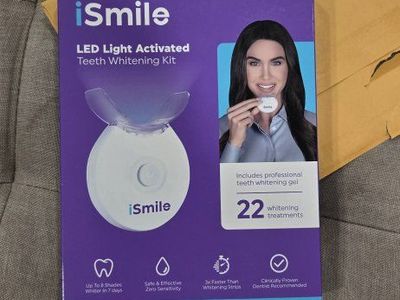 iSmile LED Light Activated Teeth Whitening Kit - 22 Treatments, New in Box