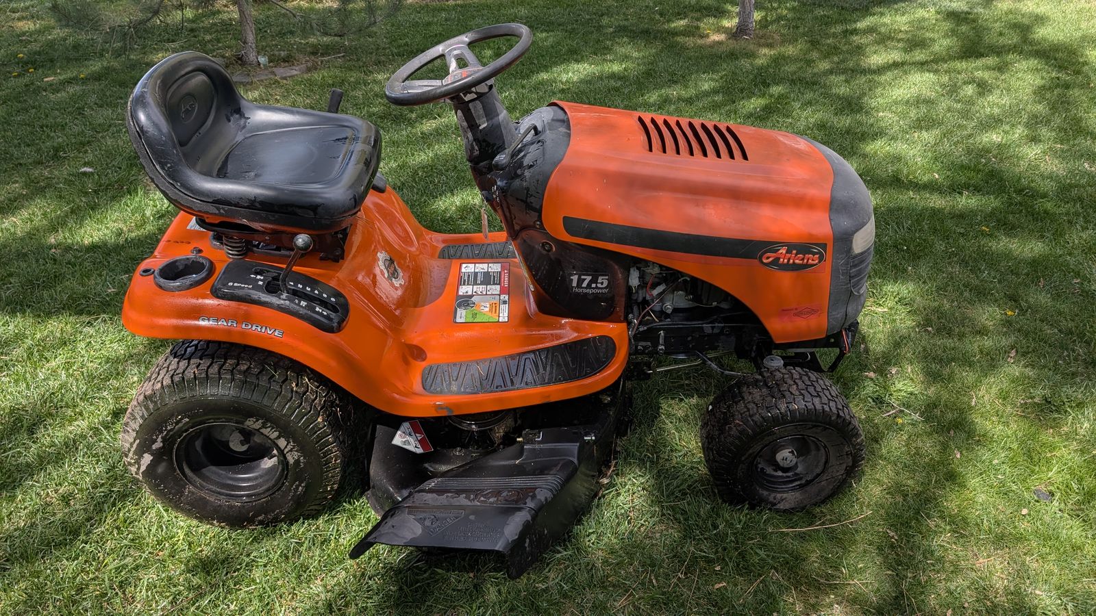 Ariens 17.5 HP Riding Mower