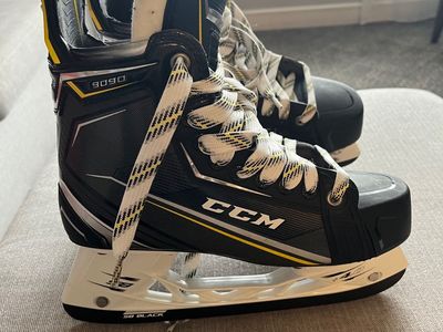 Senior CCM Tacks 9090 Ice Hockey Skates