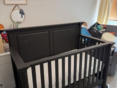 Convertible crib to toddler bed.