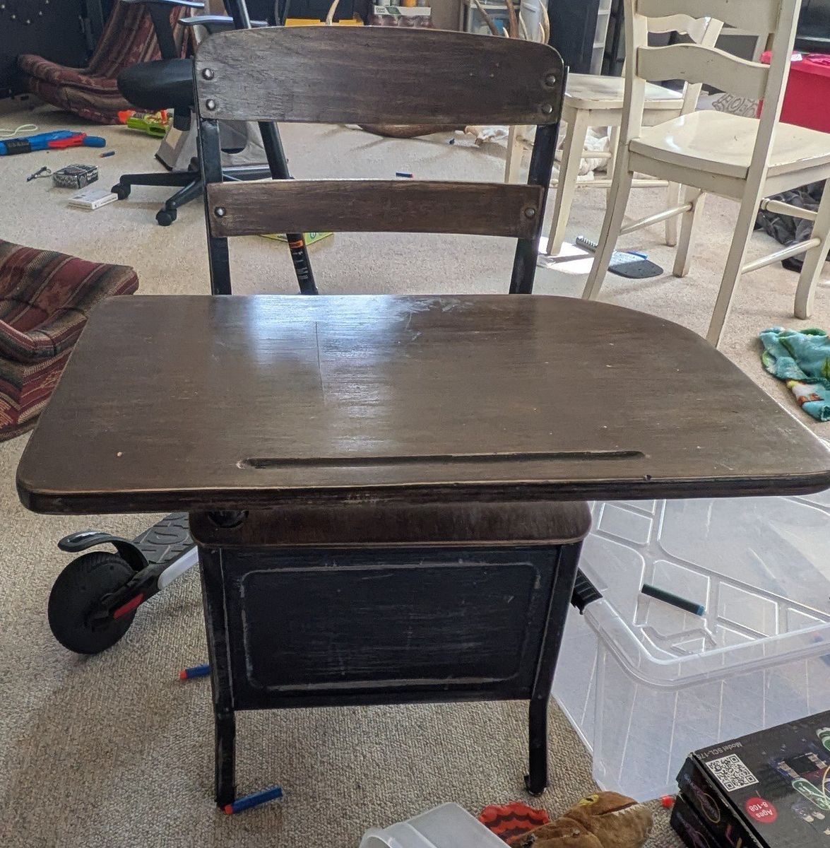 childs desk