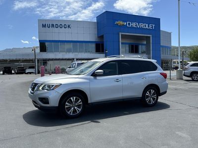 2018 Nissan Pathfinder SV