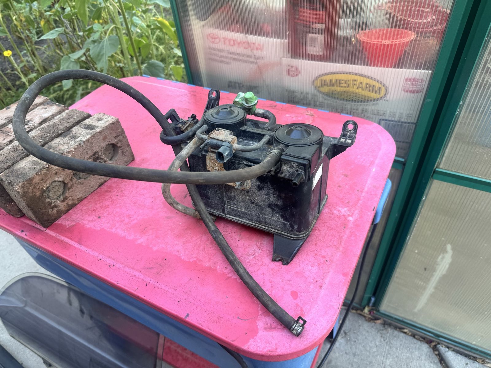 3rd gen Toyota 4Runner EVAP canister