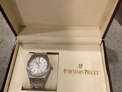 AP men’s watch