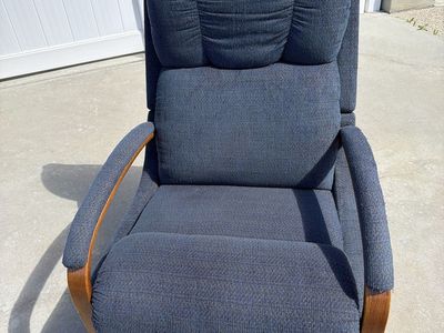 La-Z-Boy Rocker Recliner Glider