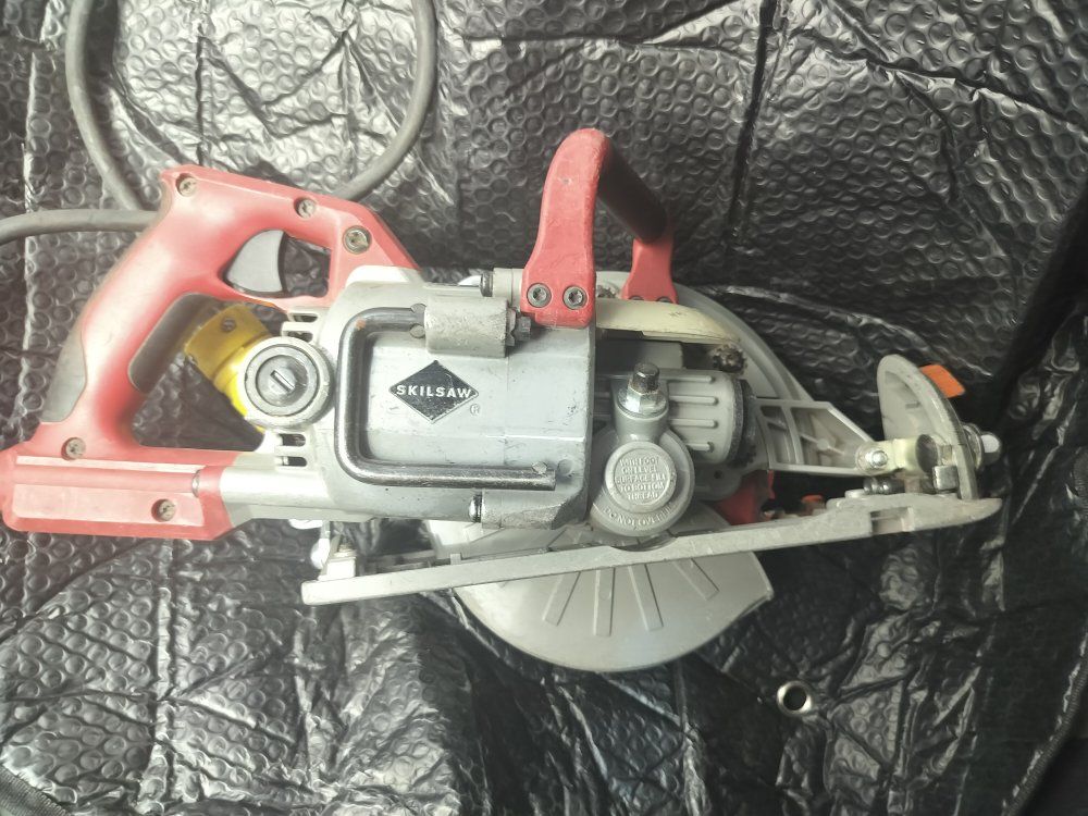 Main image 3