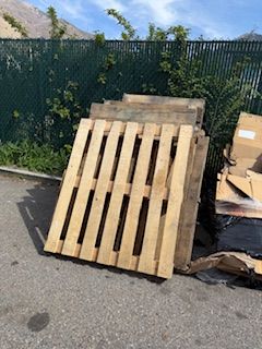 Free pallet wood